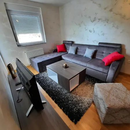 Stan Na Dan Apartman Vidovic *