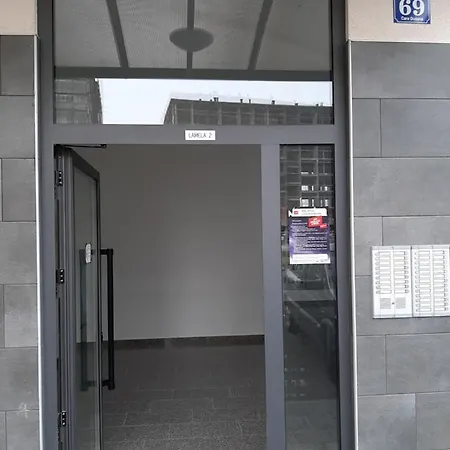 アパート Stan Na Dan Apartman Vidovic